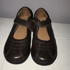 NWOT Girls Mary Jane shoes size 13 1/2 w